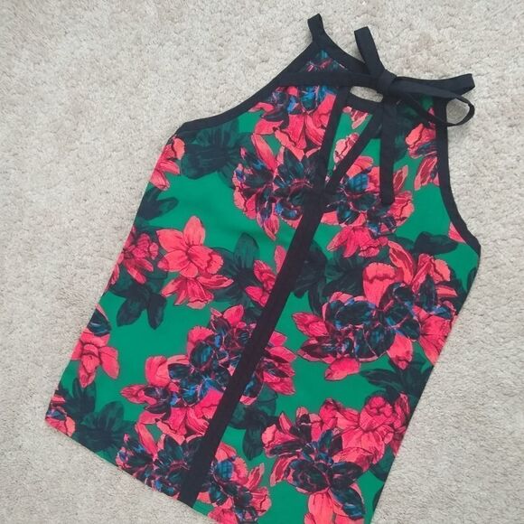 Vince Camuto floral blouse - Picture 2 of 2